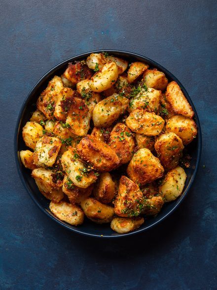 AIR FRYER ROAST POTATOES