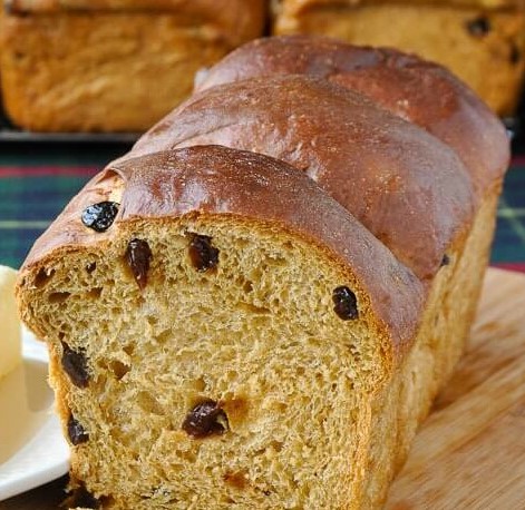 Sweet Molasses Raisin Bread