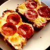 Air Fryer Garlic Toast Pizza